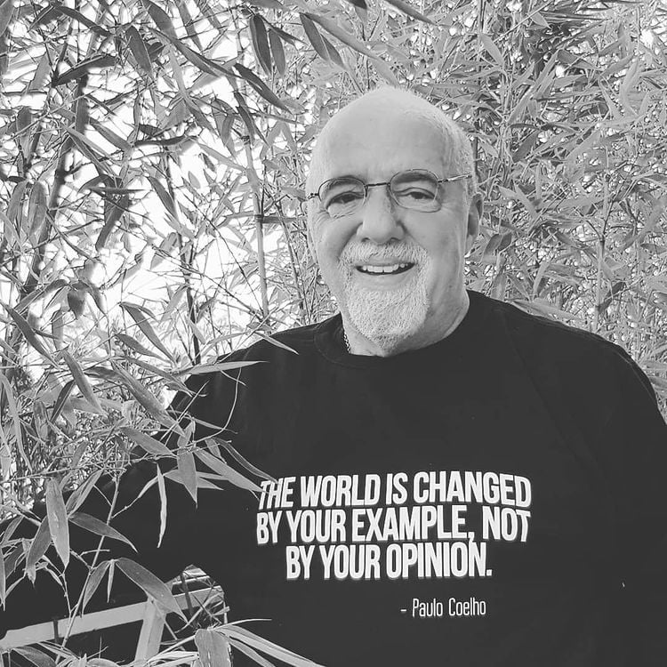 World’s 5 Bestselling authors you must read